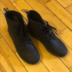 Dr Martens Shoreditch Boots